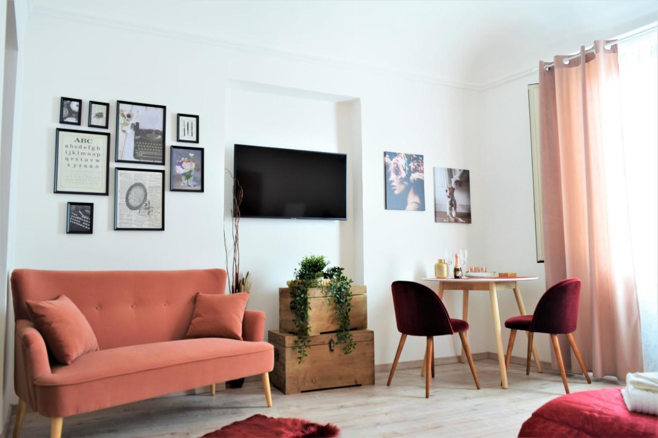 Le Moresche Apartment カターニア エクステリア 写真